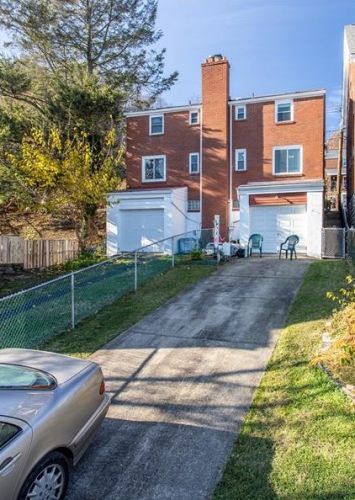 1706 Duffield St, Pittsburgh, PA 15206-1140