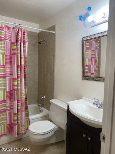 1776 Jones Blvd, Tucson AZ  85713-2324 exterior