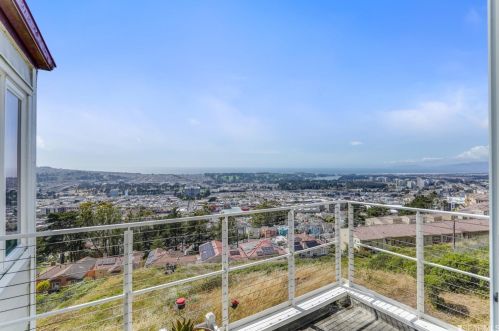 323 Green Ridge Dr, Daly City, CA 94014-3472