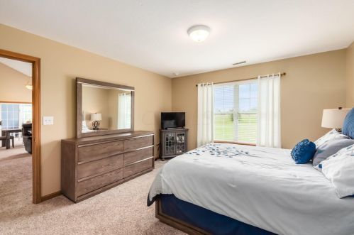 640 Concord Village Cir, Johnstown OH  43031-9194 exterior