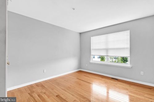 2724 Shelburne Rd, Downingtown PA  19335-6015 exterior