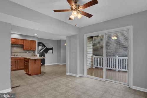 726 Blossom Dr, Hanover PA  17331-2078 exterior