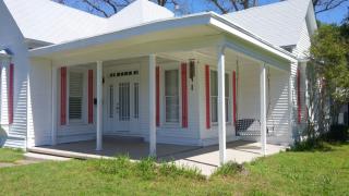 509 Cobb St, Groesbeck, TX 76642-1513