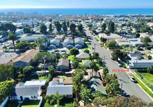 621 Horne St, Oceanside CA  92054-2418 exterior