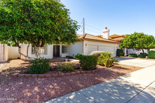 5345 Wethersfield Dr, Glendale, AZ 85304-1936