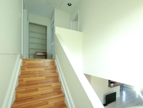 1617 149th Ave, Hollywood FL  33027-2320 exterior