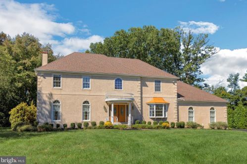 300 Ardmore Ave, Ardmore, PA 19003-1012