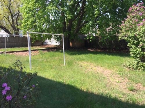 15 Fairview Ave, Nashua NH 03060-4105 exterior