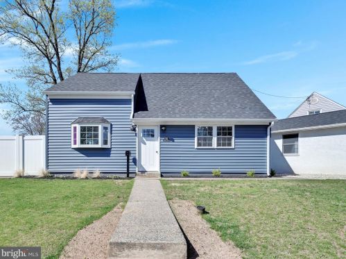 65 Potts Dr, Pottstown, PA 19464-6415