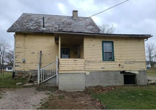 6240 Licking Valley Rd, Frazeysburg, OH 43822-9501