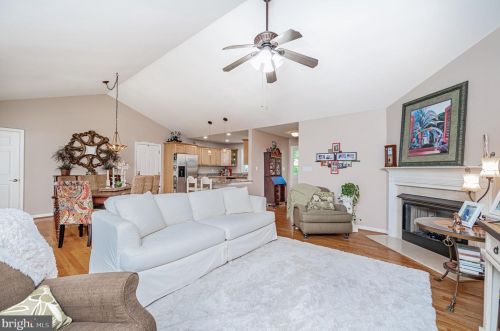 117 Riverside Dr, Bybee VA  22963-2020 exterior