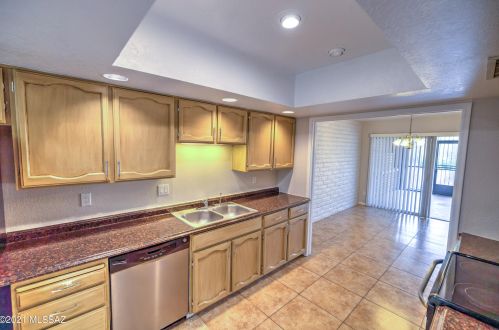 5613 Calle Del Marques, Tucson, AZ 85718-4443