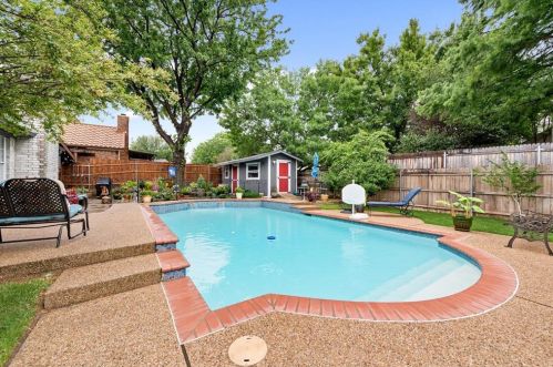 6813 Greenleaf Dr, Fort Worth, TX 76182-7047