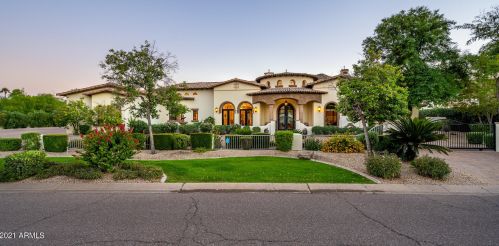 5801 Caballo Dr, Scottsdale, AZ 85253-8111