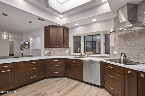 8775 San Rafael Dr, Scottsdale, AZ 85258-1937