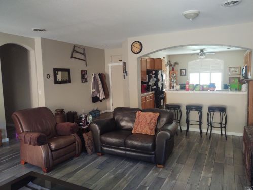 18628 Hidden Valley Rd, Middletown, CA 95467-8043