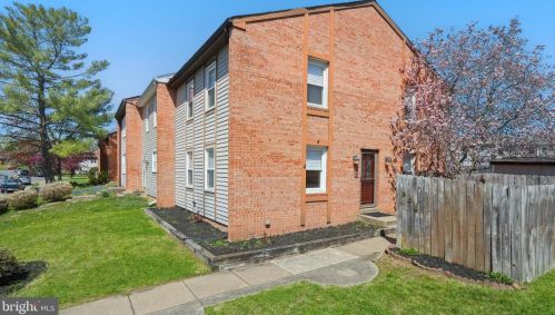 549 Crestwood St, Leesburg, VA 20175-3812