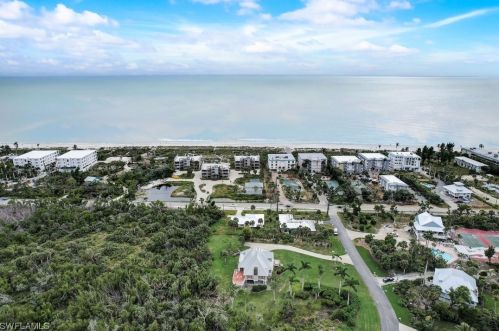 201 Daniel Dr, Sanibel, FL 33957-5810