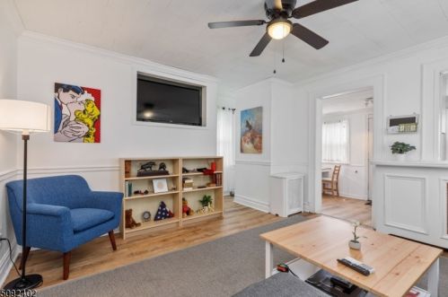 127 Lincoln Ave, Roselle Park NJ  07204-1705 exterior