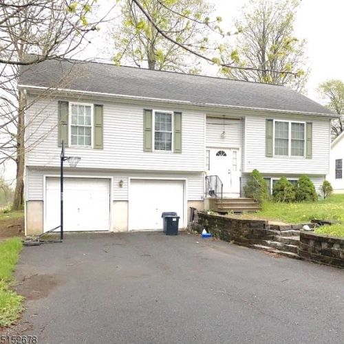 47 Scranton Pkwy, Oxford, NJ 07863-3051