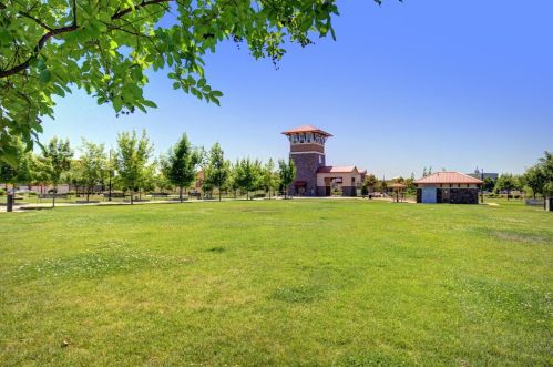 3228 Prospect Park Dr, Rancho Cordova CA 95670-6244 exterior