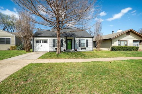 4516 Pershing Ave, Fort Worth, TX 76107-4246