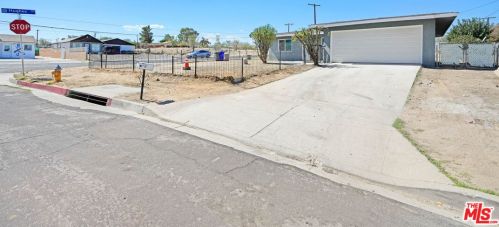14312 Hesperia Rd, Victorville, CA 92395-0045