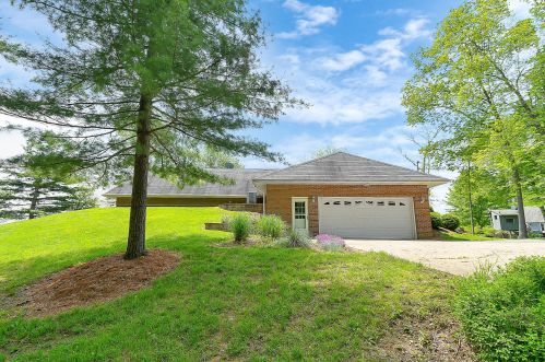 7151 Watkins Rd, Pataskala OH  43062-8929 exterior