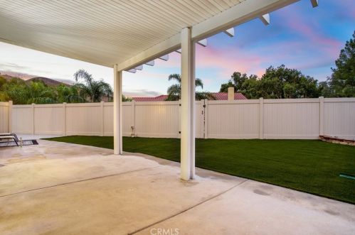 16187 Cousins Cir, Riverside CA  92503-0571 exterior