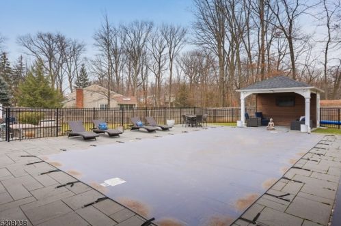 1364 Graymill Dr, Scotch Plains NJ  07076-4725 exterior