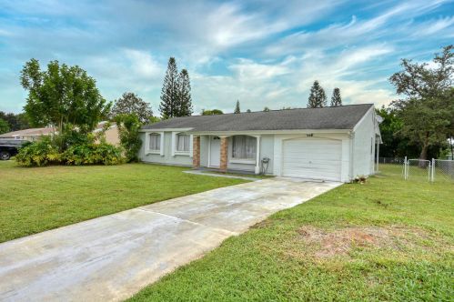 3261 Ronlea Ct, Fort Pierce, FL 34953-7135