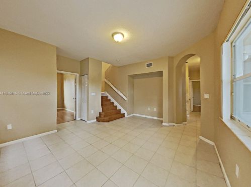 7508 17th Dr, Hollywood FL  33024-1004 exterior