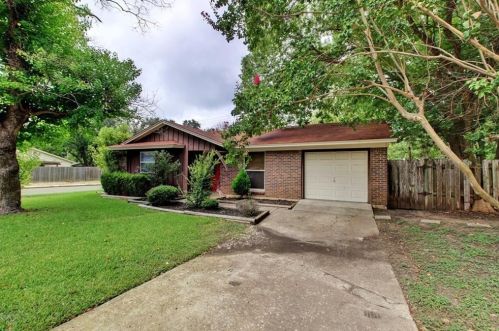 8400 Briarwood Ln, Austin TX  78757-6929 exterior