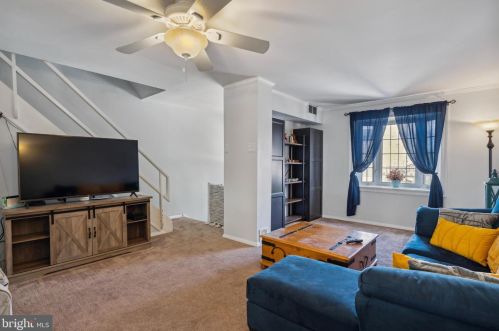 12216 Aster Rd, Philadelphia, PA 19154-1704