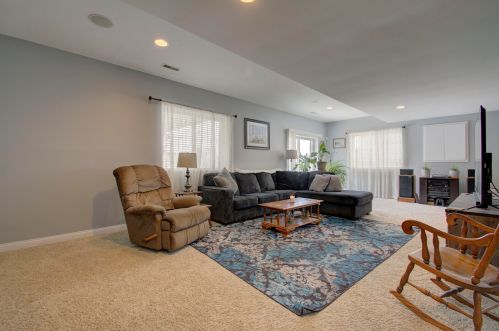8657 Marais Dr, Hamilton KY  41091-8716 exterior