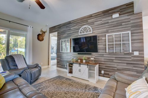 17435 78th Rd, Town Of Loxahatchee Groves FL  33470-2933 exterior