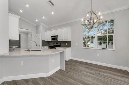 10392 Autumn Breeze Dr, Bonita Springs, FL 34135-7259
