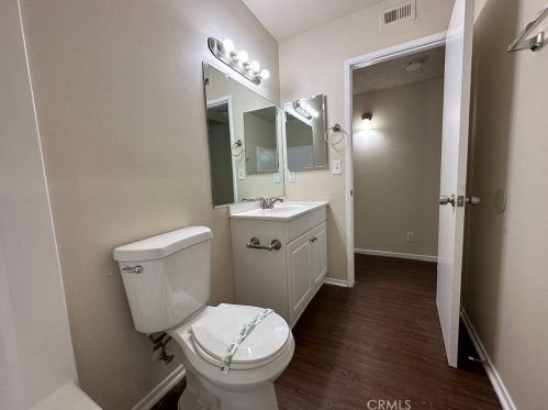 44840 Hanstead Ave, Lancaster CA  93535-2739 exterior