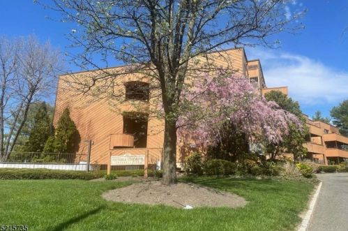 971 Bloomfield Ave, Glen Ridge NJ  07028-1301 exterior