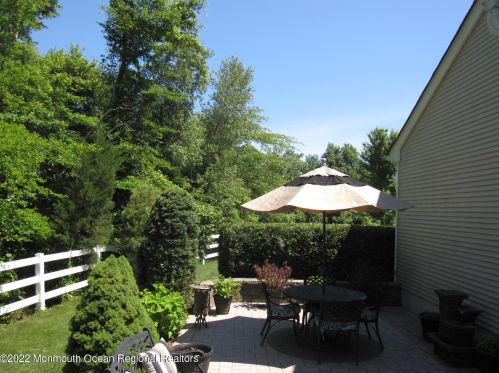 20 Plymouth Ct, Jackson Twp NJ  08527-6415 exterior