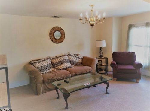 73 Early St, Morristown NJ  07960-3812 exterior