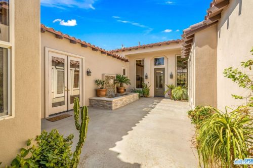 80481 Spanish Bay, La Quinta CA  92253-5698 exterior