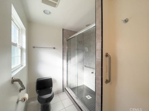 13417 Ocean Gate Ave, Hawthorne CA  90250-5611 exterior