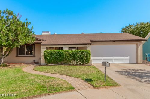 3532 Crocus Dr, Phoenix, AZ 85032-5346
