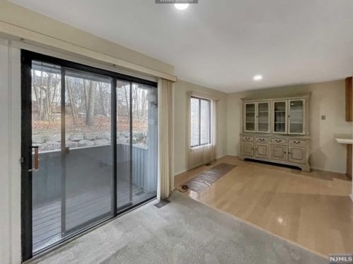 149 Indian Hollow Ct, Mahwah NJ  07430-2275 exterior