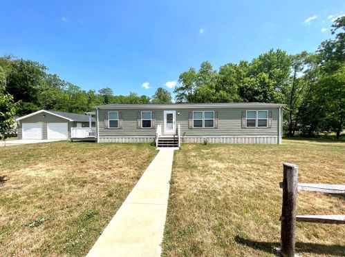 131 Maple St, Bolivar, PA 15923-2126