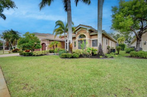 8664 Yellow Rose Ct, Boynton Beach, FL 33473-4850