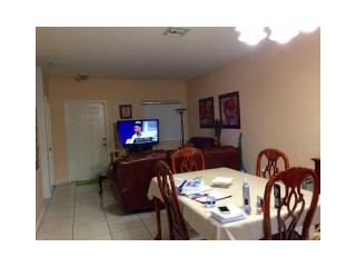 14761 9th Ln, Miami, FL 33194-2909