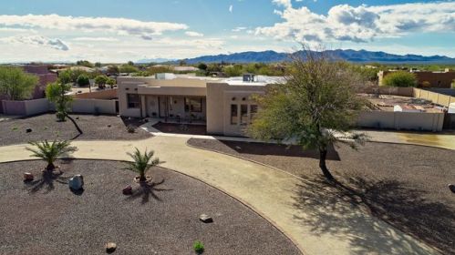 23037 Peakview Rd, Wittmann, AZ 85361-5601