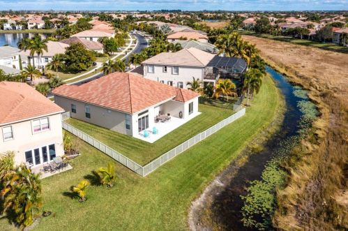 1361 Beacon Cir, West Palm Beach, FL 33414-3153